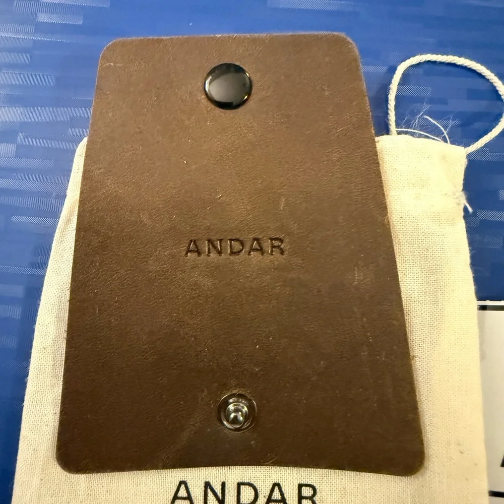 ANDAR Brown Leather Cord Keepers - Set of 3